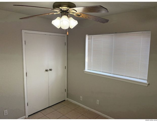 3935 Starhill, San Antonio, TX 78218