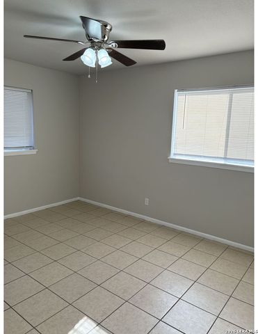 3935 Starhill, San Antonio, TX 78218