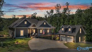 2567 Lookout Mountain Drive, Scottsboro, AL 35769