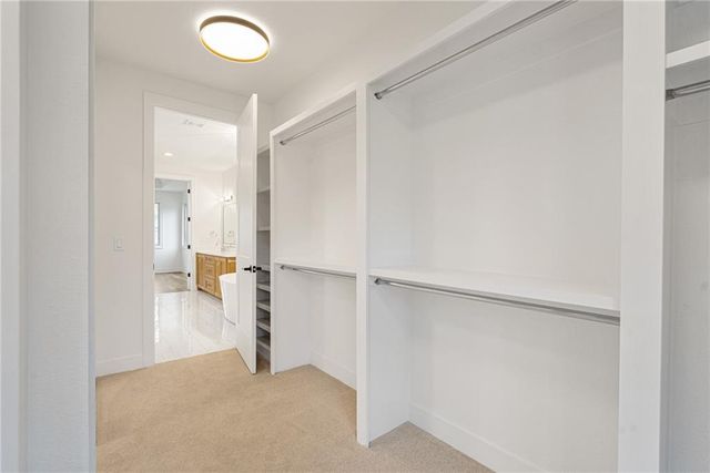 4016 W 67th Terrace, Prairie Village, KS 66208