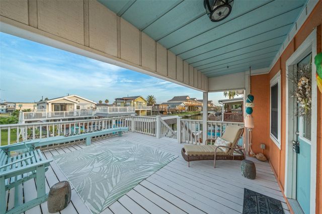 12 Highland Drive, Hitchcock, TX 77563