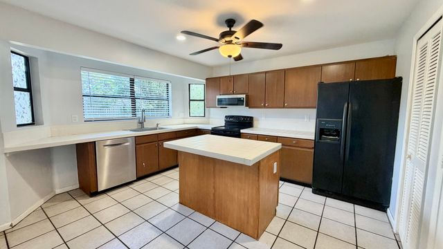 6048 Garrett Street, Jupiter, FL 33458