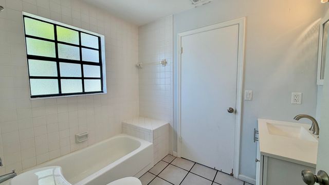 6048 Garrett Street, Jupiter, FL 33458