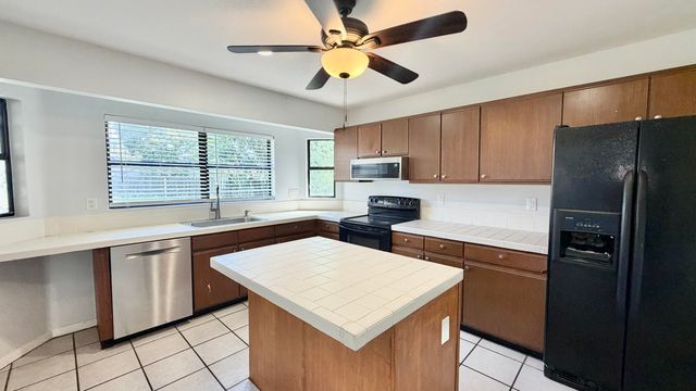 6048 Garrett Street, Jupiter, FL 33458