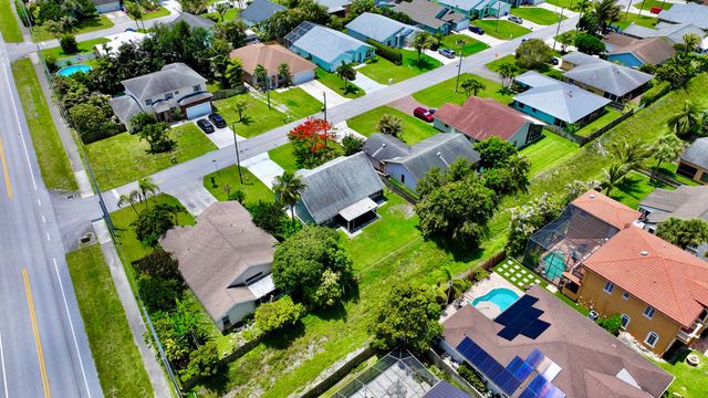 6048 Garrett Street, Jupiter, FL 33458