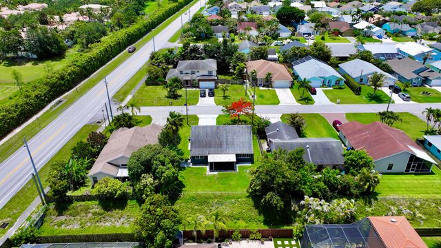 6048 Garrett Street, Jupiter, FL 33458