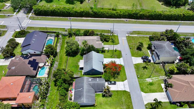 6048 Garrett Street, Jupiter, FL 33458
