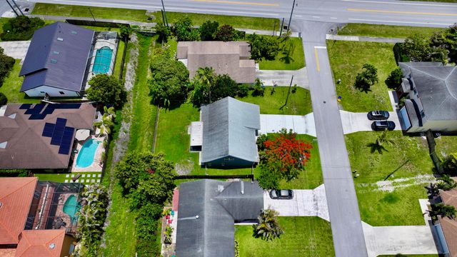 6048 Garrett Street, Jupiter, FL 33458