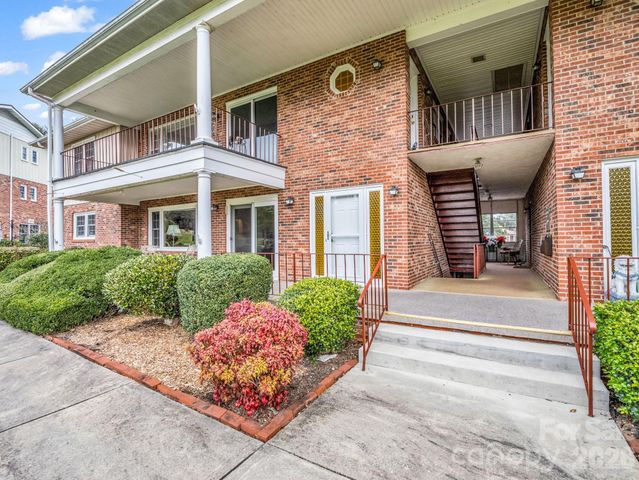 410 Golf View Condo Lane 2A, Hendersonville, NC 28739