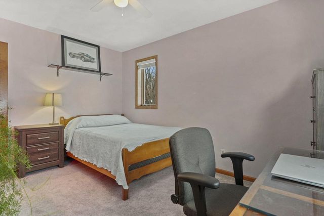 516 Woodvale Drive, Deforest, WI 53532