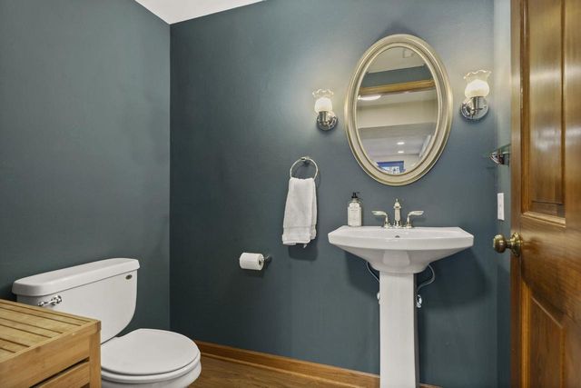 516 Woodvale Drive, Deforest, WI 53532