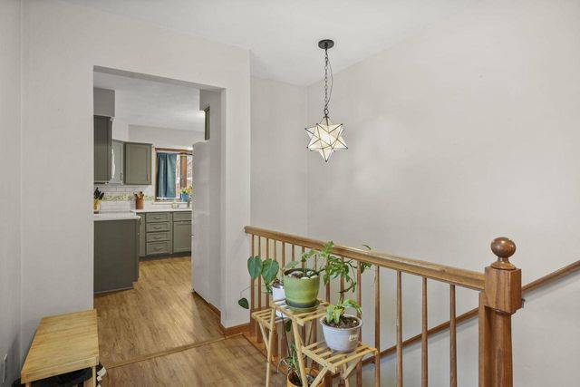 516 Woodvale Drive, Deforest, WI 53532