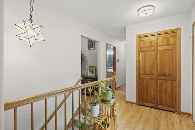 516 Woodvale Drive, Deforest, WI 53532