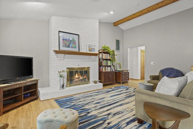 516 Woodvale Drive, Deforest, WI 53532