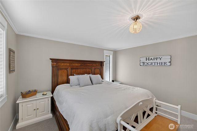 578 SW Shelley Ln, Oak Harbor, WA 98277