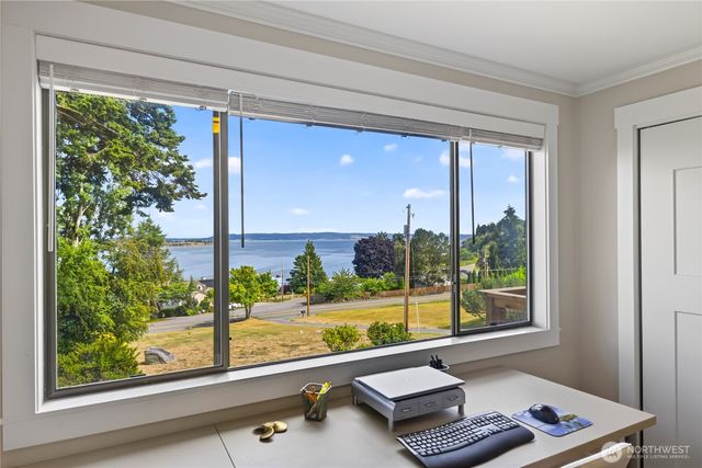 578 SW Shelley Ln, Oak Harbor, WA 98277