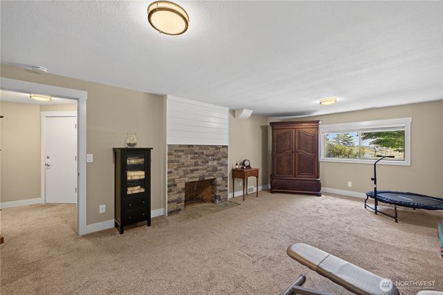 578 SW Shelley Ln, Oak Harbor, WA 98277