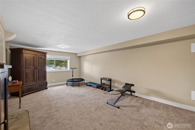 578 SW Shelley Ln, Oak Harbor, WA 98277