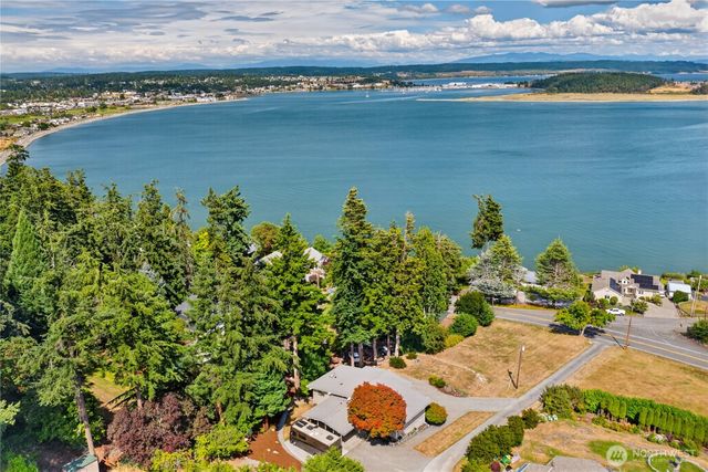 578 SW Shelley Ln, Oak Harbor, WA 98277