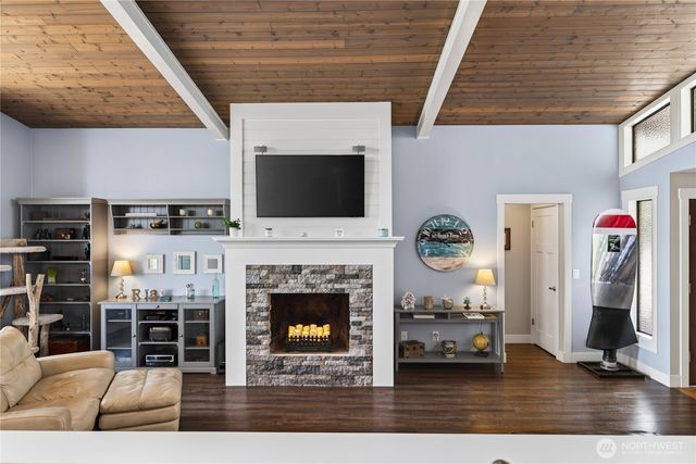 578 SW Shelley Ln, Oak Harbor, WA 98277