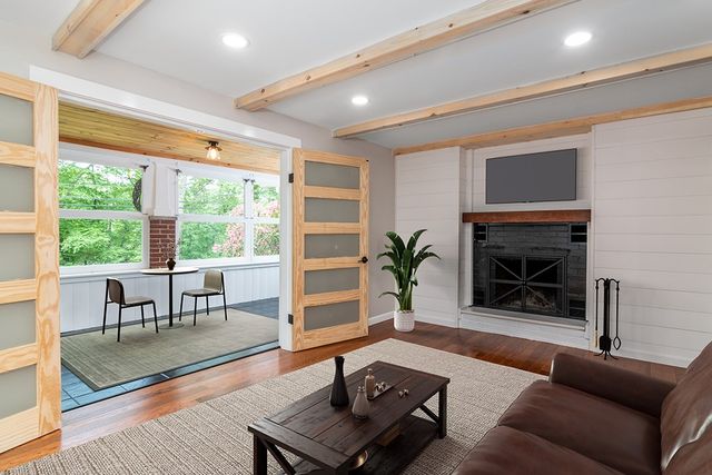 137 Rocky Hill Road, Scituate, RI 02857