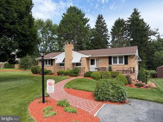 8484 LINWOOD DR, Ellicott City, MD 21043