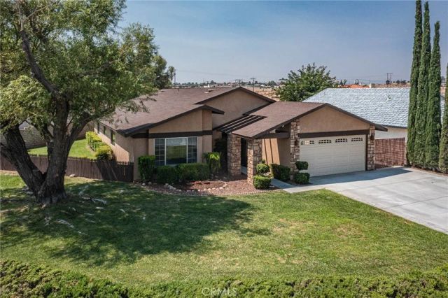 18151 Deer Park Lane, Victorville, CA 92395