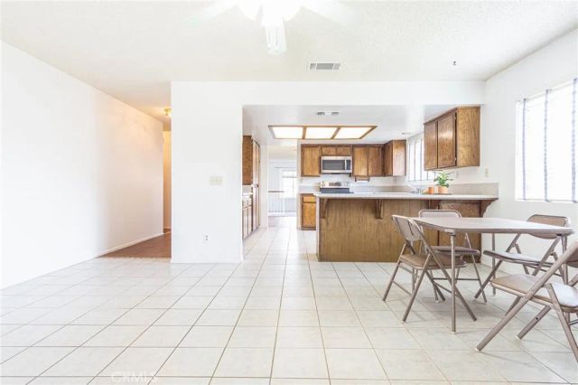 18151 Deer Park Lane, Victorville, CA 92395