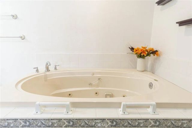 18151 Deer Park Lane, Victorville, CA 92395