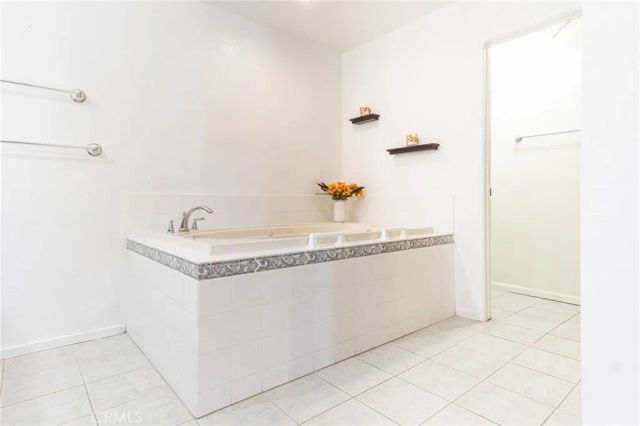 18151 Deer Park Lane, Victorville, CA 92395