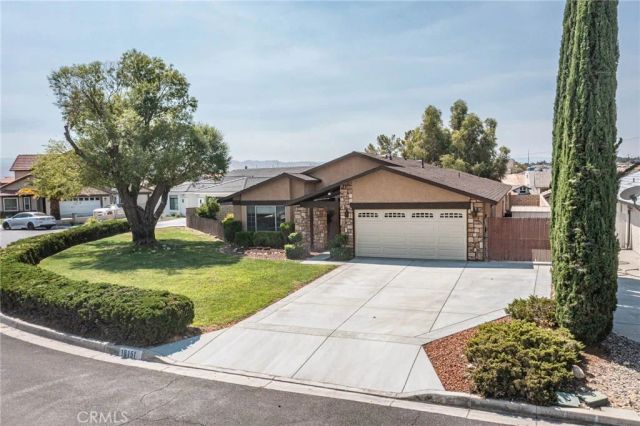 18151 Deer Park Lane, Victorville, CA 92395