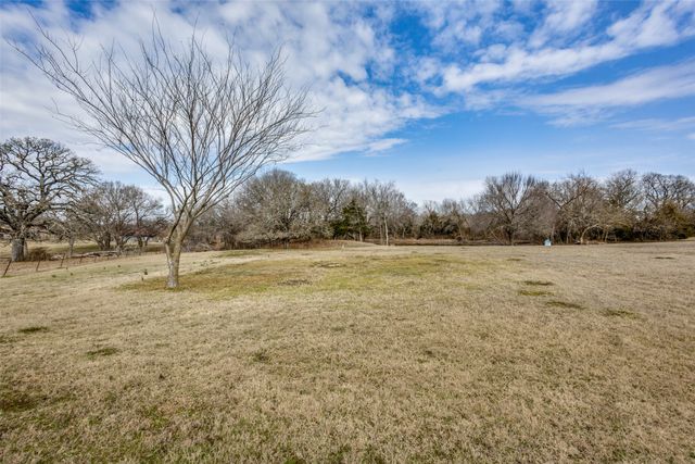 5768 Fm 1569, Farmersville, TX 75442