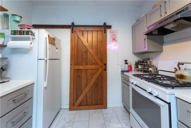 823 Maine, Long Beach, CA 90813