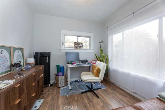 823 Maine, Long Beach, CA 90813