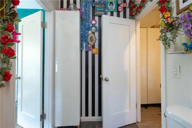 823 Maine, Long Beach, CA 90813
