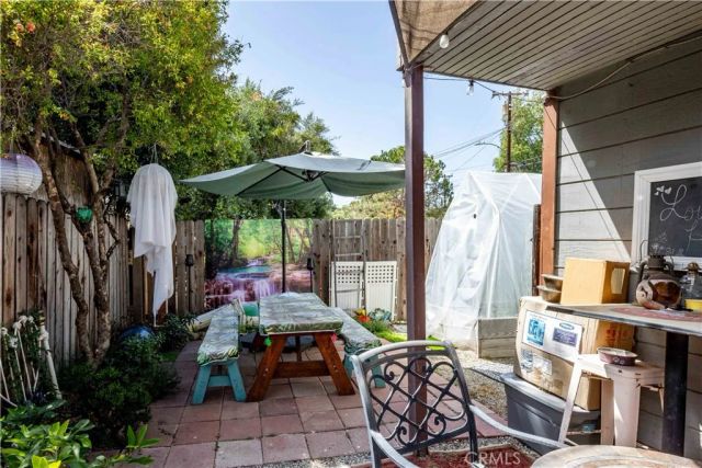 823 Maine, Long Beach, CA 90813
