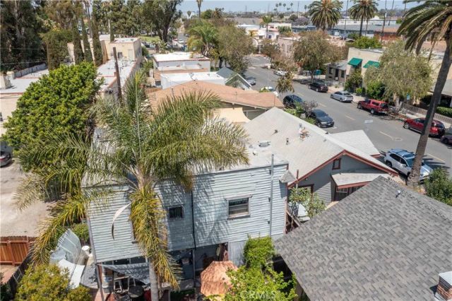 823 Maine, Long Beach, CA 90813