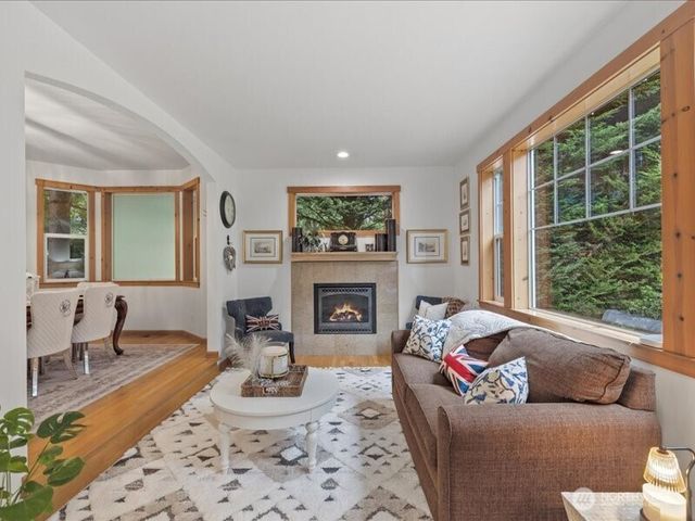 8305 317th Place NW, Stanwood, WA 98292