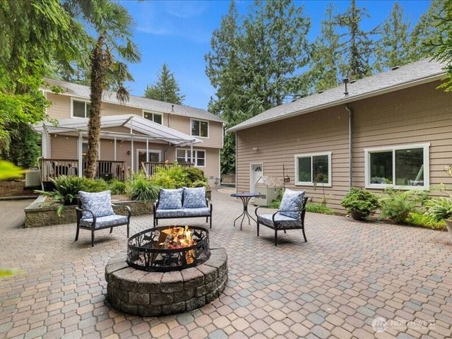 8305 317th Place NW, Stanwood, WA 98292