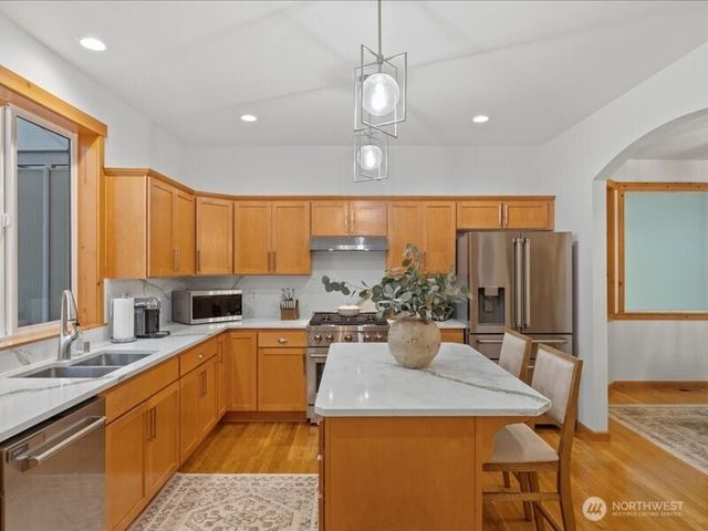 8305 317th Place NW, Stanwood, WA 98292