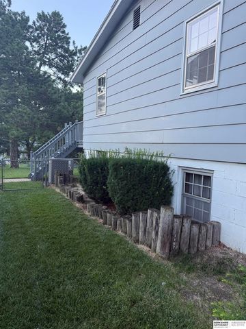 9634 Sahler Street, Omaha, NE 68134