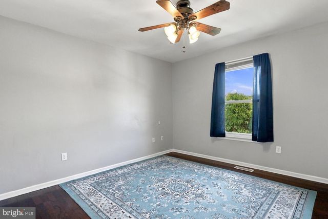 112 NOTTINGHAM CT, Front Royal, VA 22630