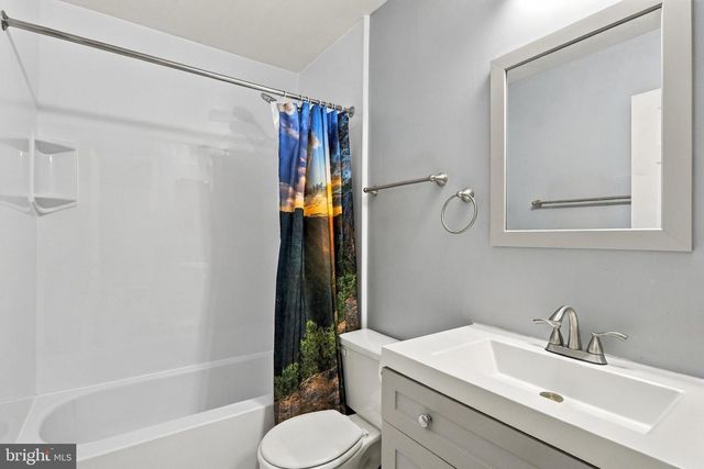 112 NOTTINGHAM CT, Front Royal, VA 22630