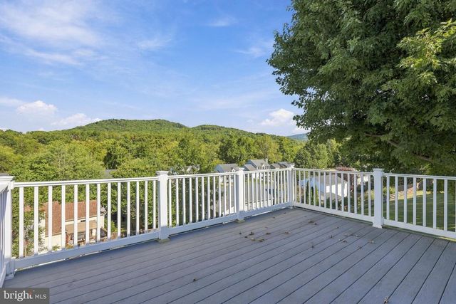 112 NOTTINGHAM CT, Front Royal, VA 22630