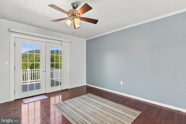 112 NOTTINGHAM CT, Front Royal, VA 22630