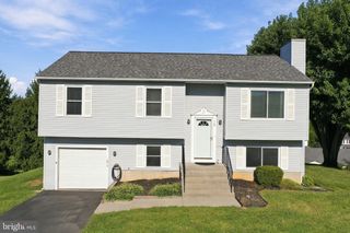 112 NOTTINGHAM CT, Front Royal, VA 22630