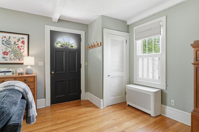 15 Ripley St, Wilbraham, MA 01095