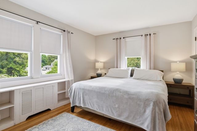 15 Ripley St, Wilbraham, MA 01095