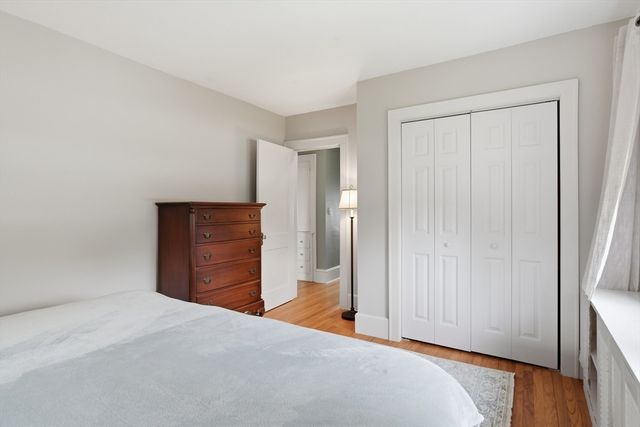 15 Ripley St, Wilbraham, MA 01095