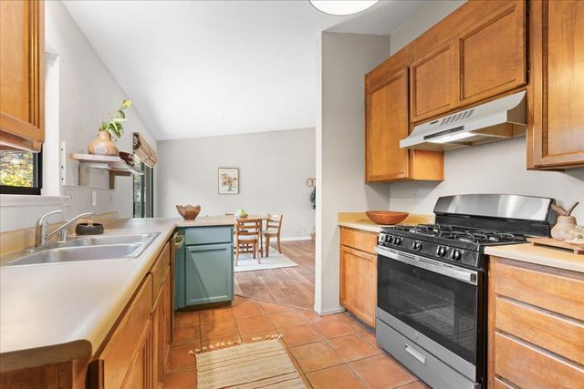 561 Blight Rd, Grass Valley, CA 95945